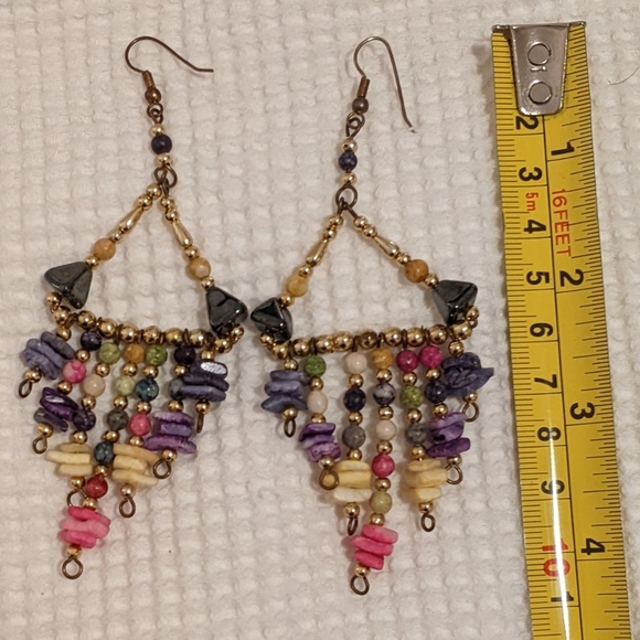 Rainbow puka shell and hematite chandelier earrings - vintage - Picture 2 of 4